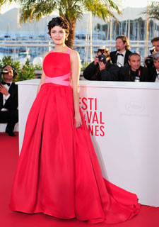 Robe rouge audrey tautou cannes 2013
